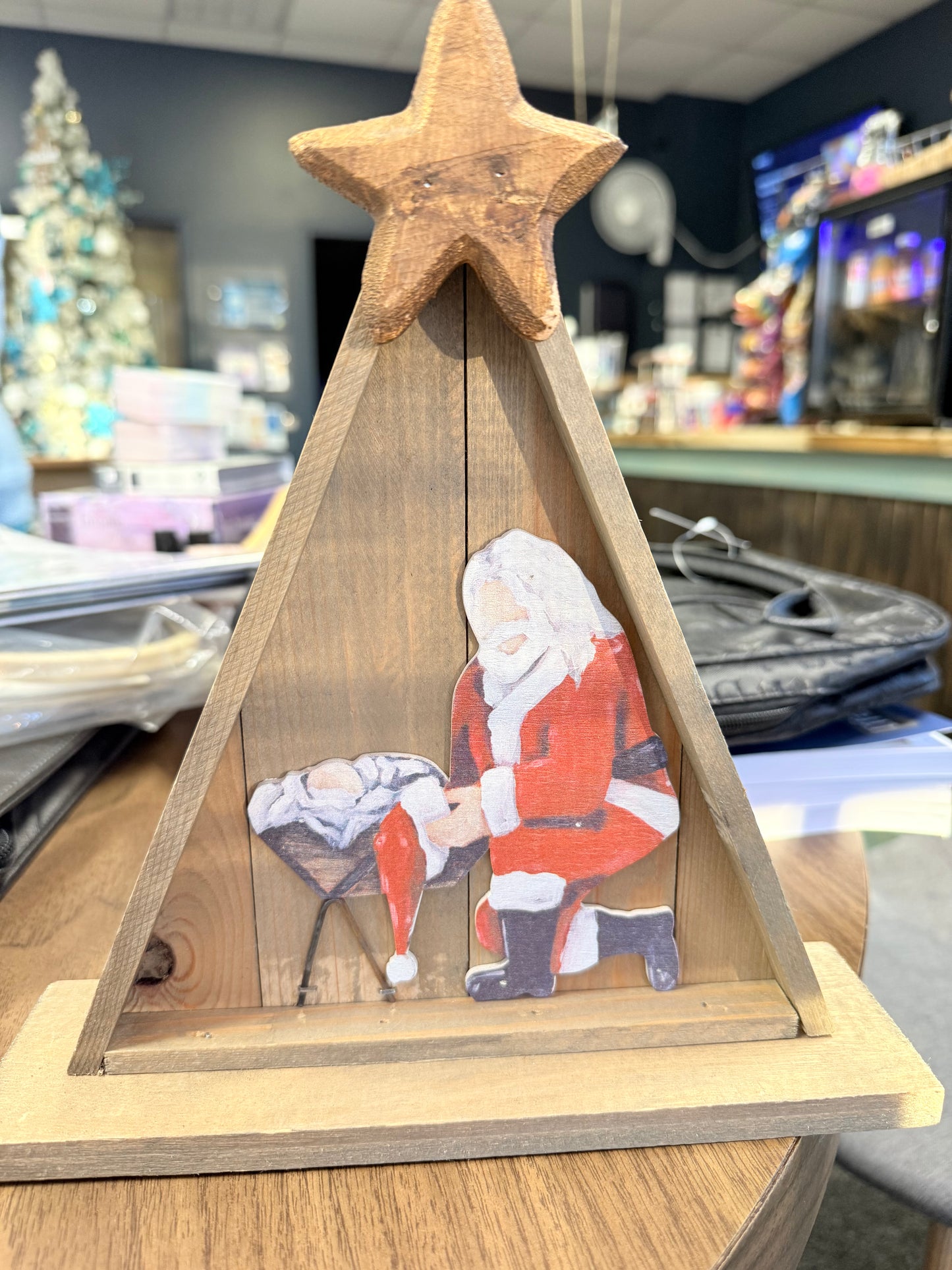 Santa kneeling table decor