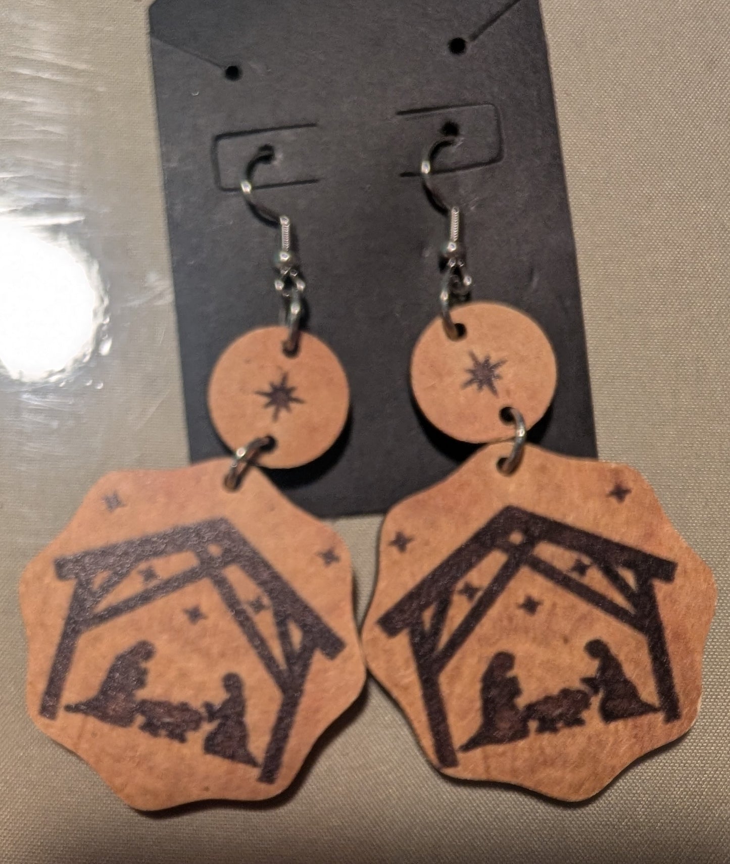 Manger Earrings