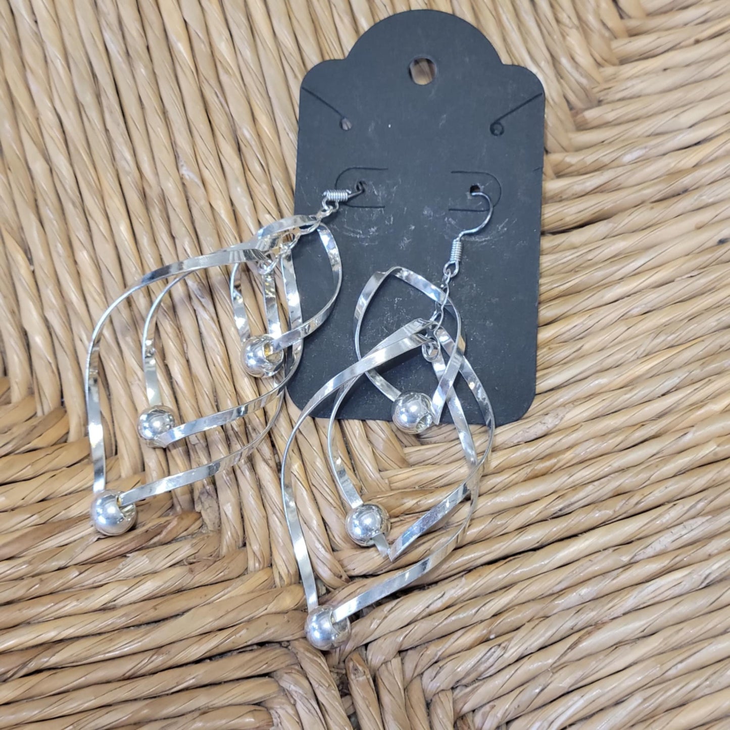 Gracefully Divine earrings