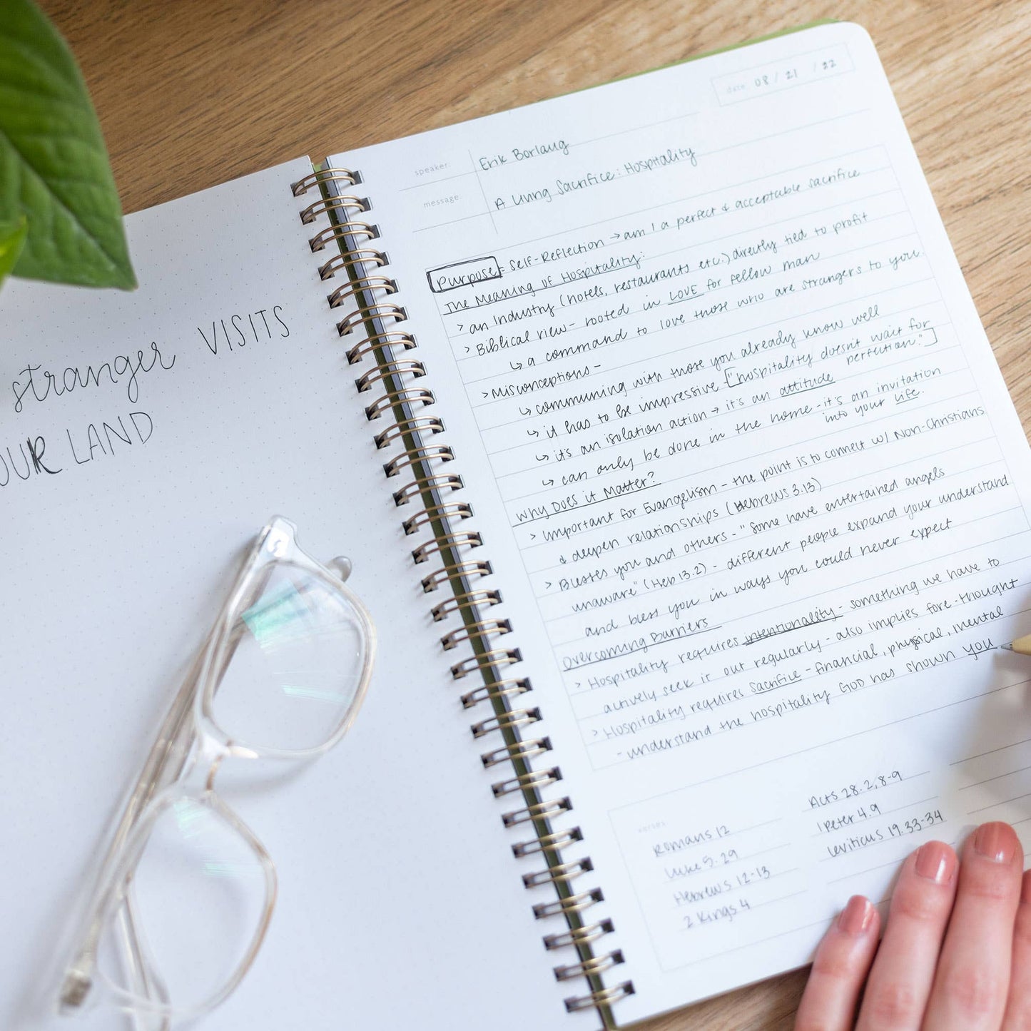 Church Notes Co. - Navy Church Notes Bible Study Notebook