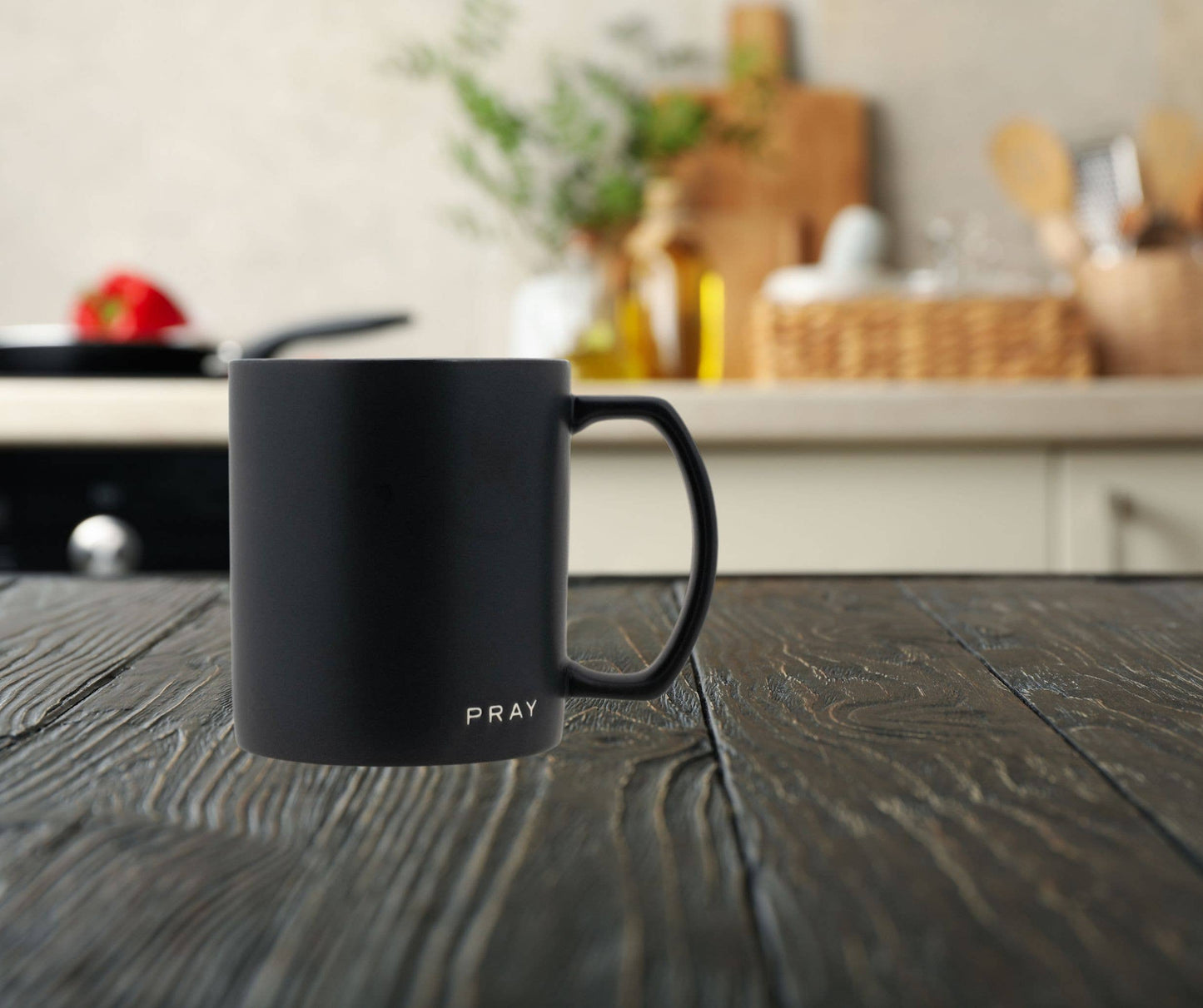 EAST AVENUE - Black Ceramic Mugs Pray
