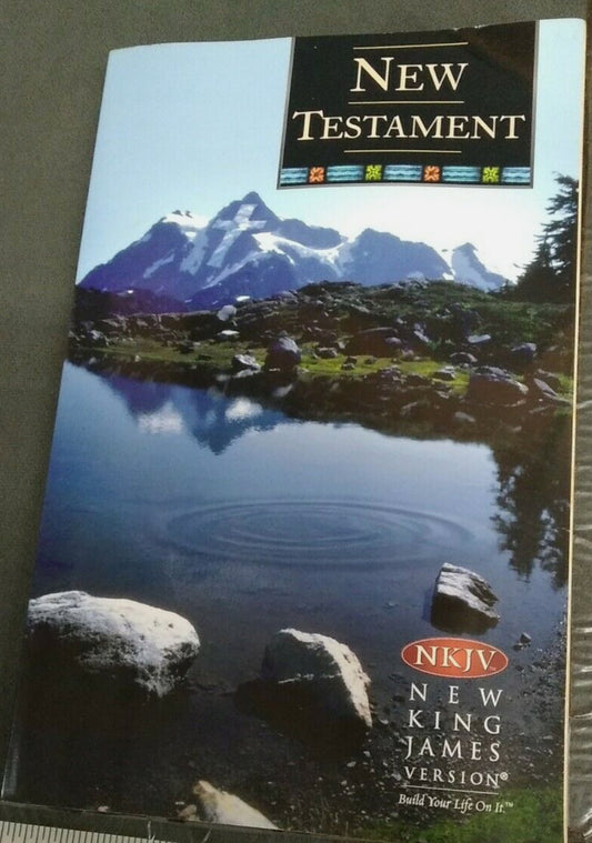 NKJV New Testament Bible 1982 Paperback Holy Spiritual Religious