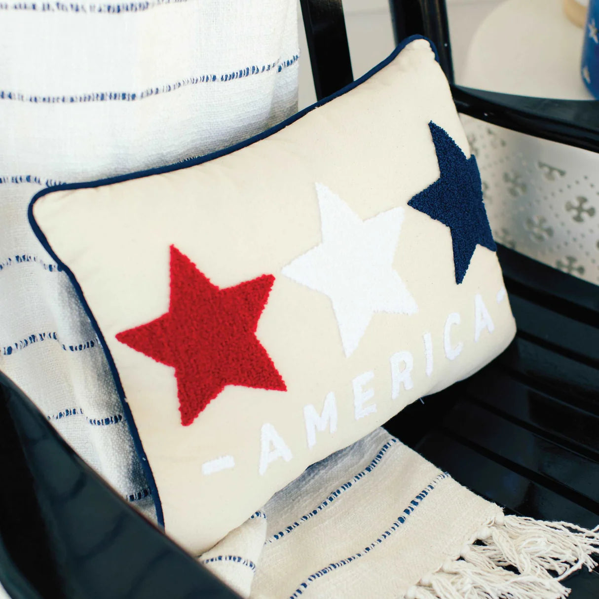 DOUBLE YOUR DÉCOR HOME/STARS PILLOW