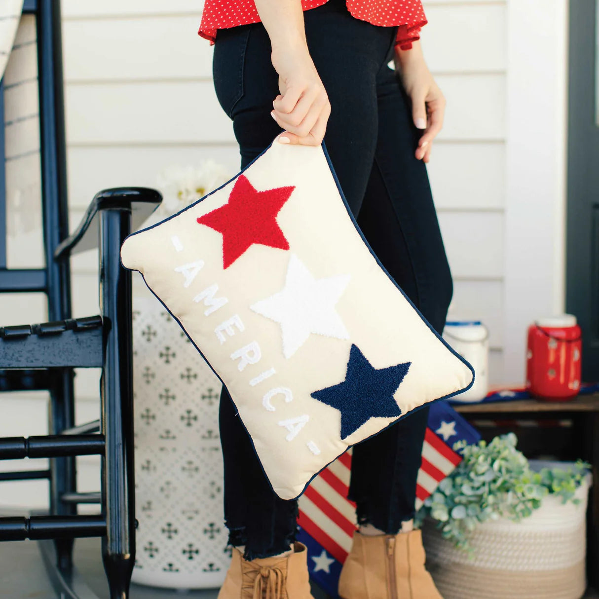 DOUBLE YOUR DÉCOR HOME/STARS PILLOW