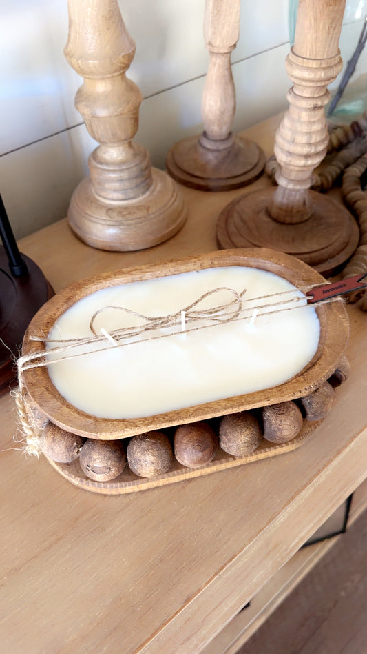 Oval with wood bead detail candle