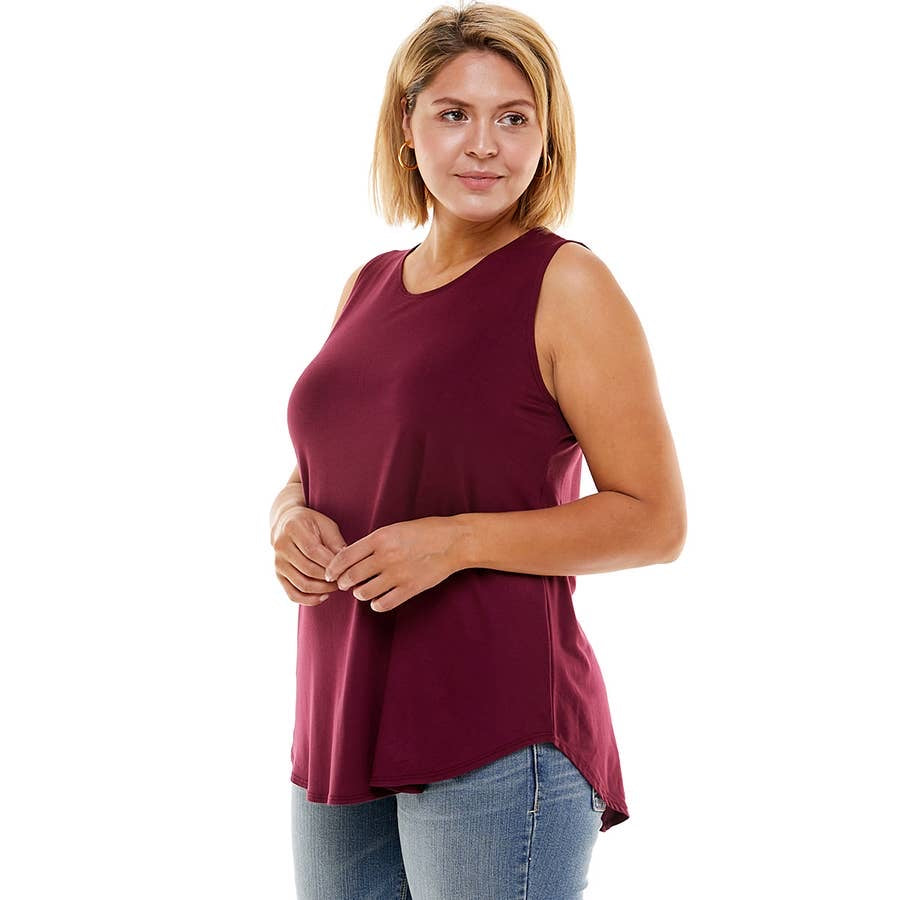 Plus Size Solid Sleeveless Top