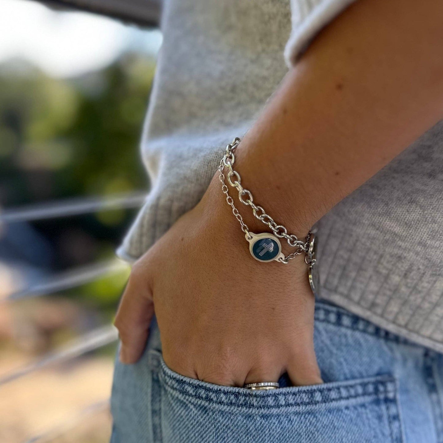 Versible - Tap To Pray® Survivor Series Chain Bracelet