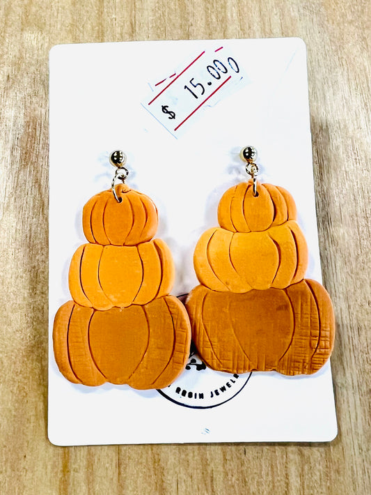 Teannscorner- Orange Pumpkin Patch Fall Earrings