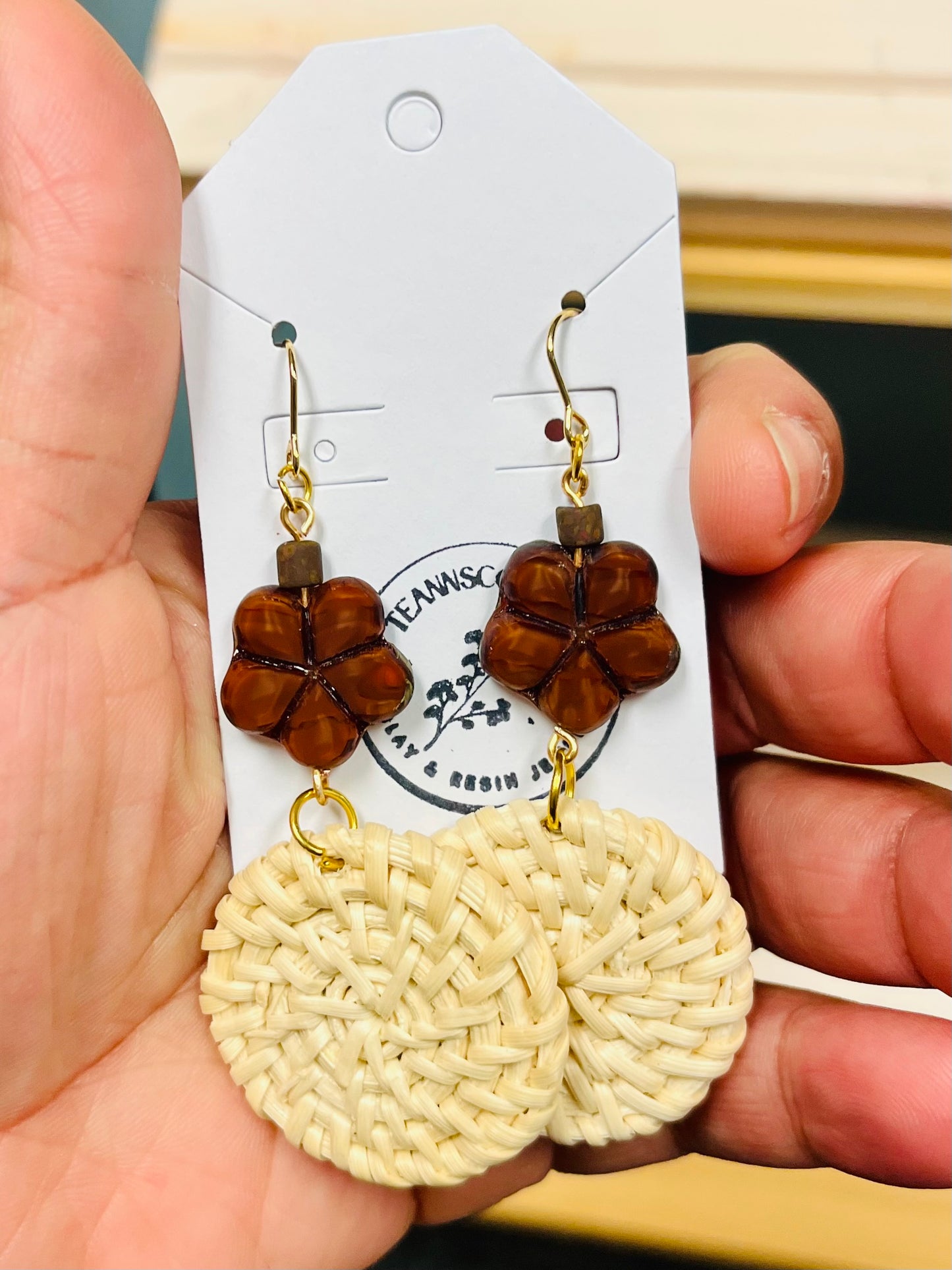 Teannscorner- rattan weave brown flower earrings