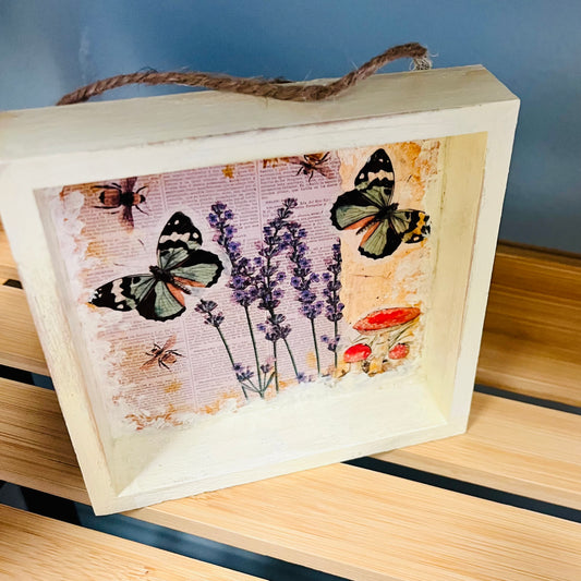 Teannscorner- Square Cream Butterfly Lavender