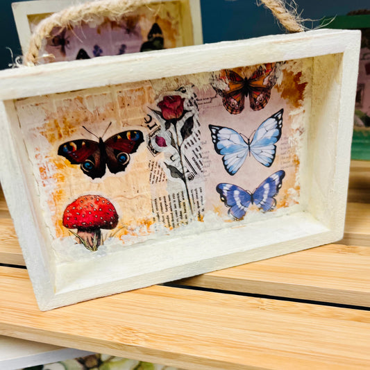 Teannscorner- Rectangle cream butterfly rose decor