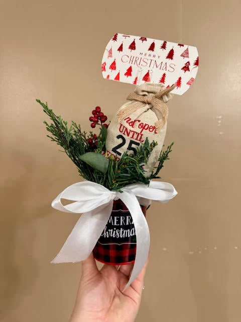 La Vie Queen Collective-  Christmas floral arraignment